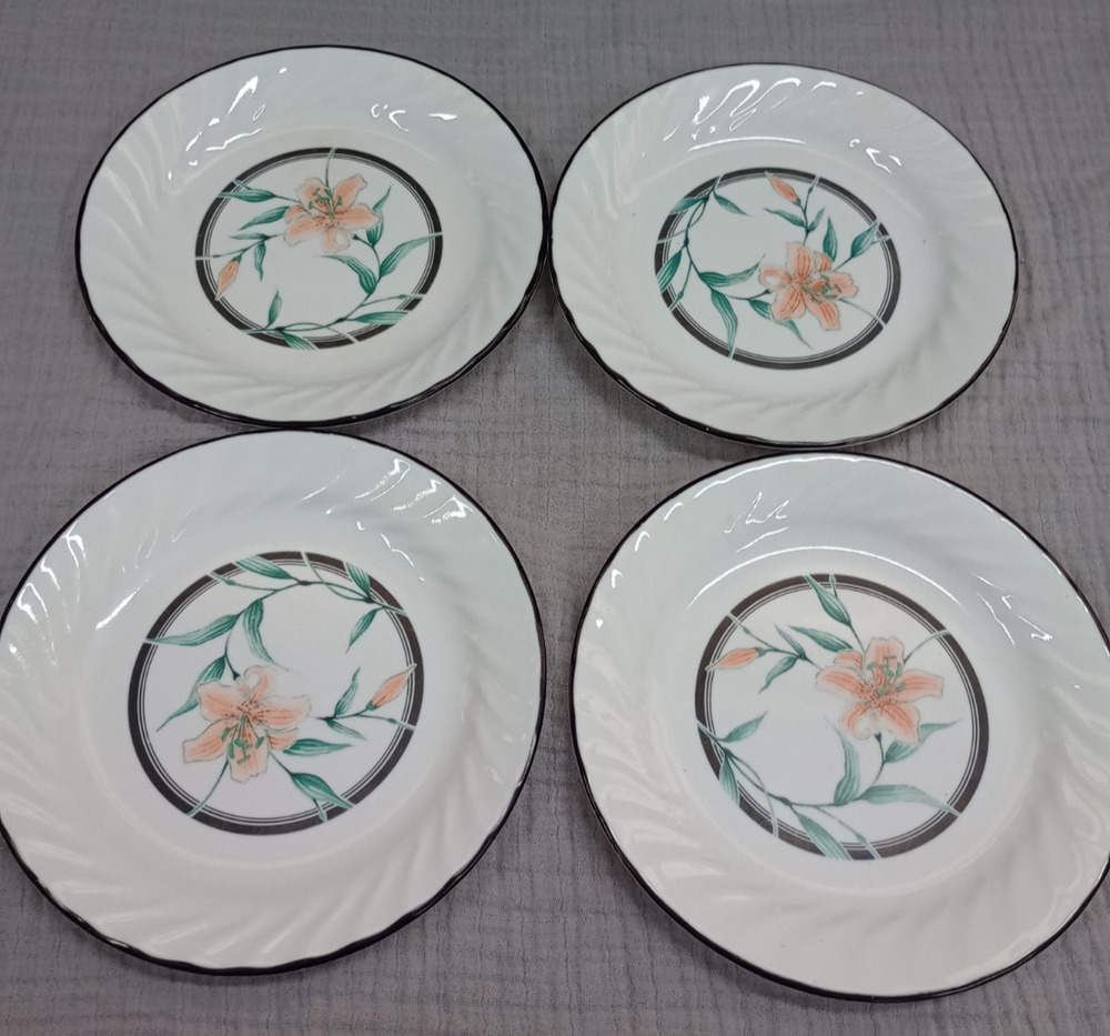 4 corelle by corning tiger lily bread plates